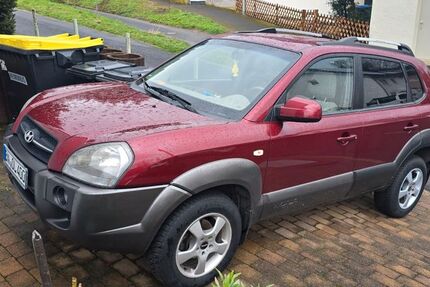 Hyundai TUCSON 156.000 km 3.300 &euro; Bonn 53179