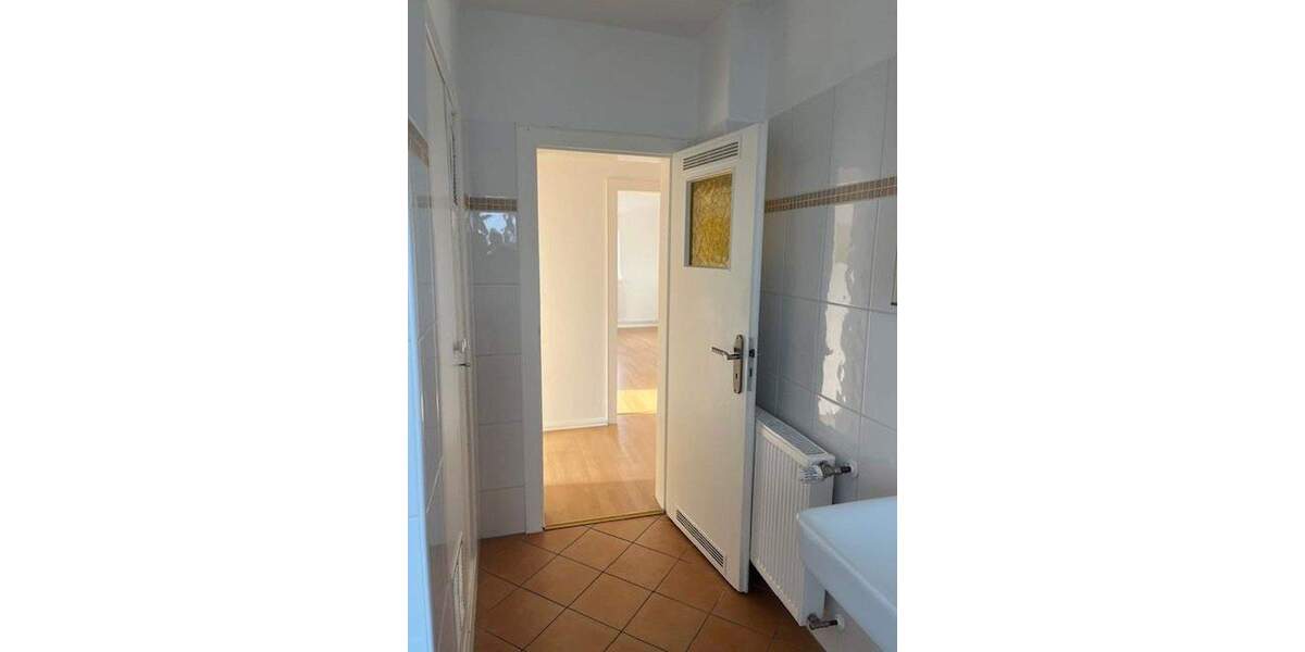 Etagenwohnung Hameln Nordstadt - 3 Zimmer, 81 m&sup2;, 735&euro; | Angebot:25752905