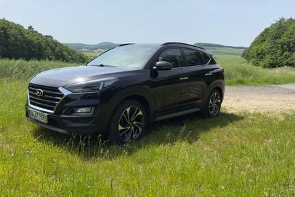 Hyundai TUCSON 120.000 km 18.495 &euro; Rheinbach 53359