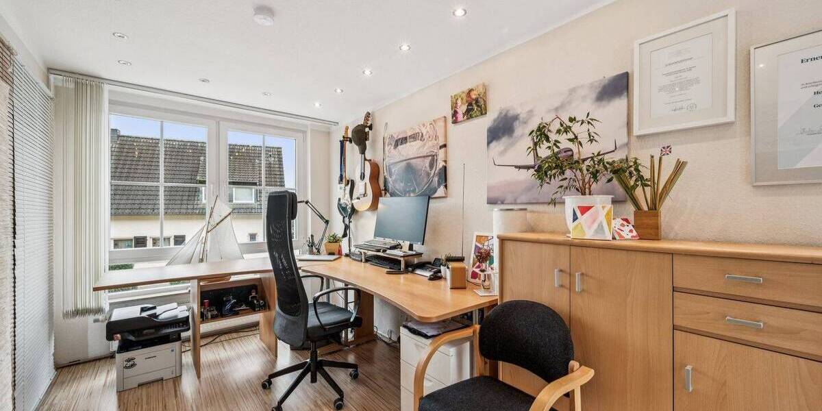 Einfamilienhaus Bonn Oberkassel - 6 Zimmer, 190 m&sup2;, 897.000&euro; | Angebot:25930102