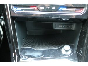 VW T-Roc 2,0 TDi 4-Motion R-Line Navi DSG SOFORT !!! 30.000 km 29.950 &euro; Bonn 53225