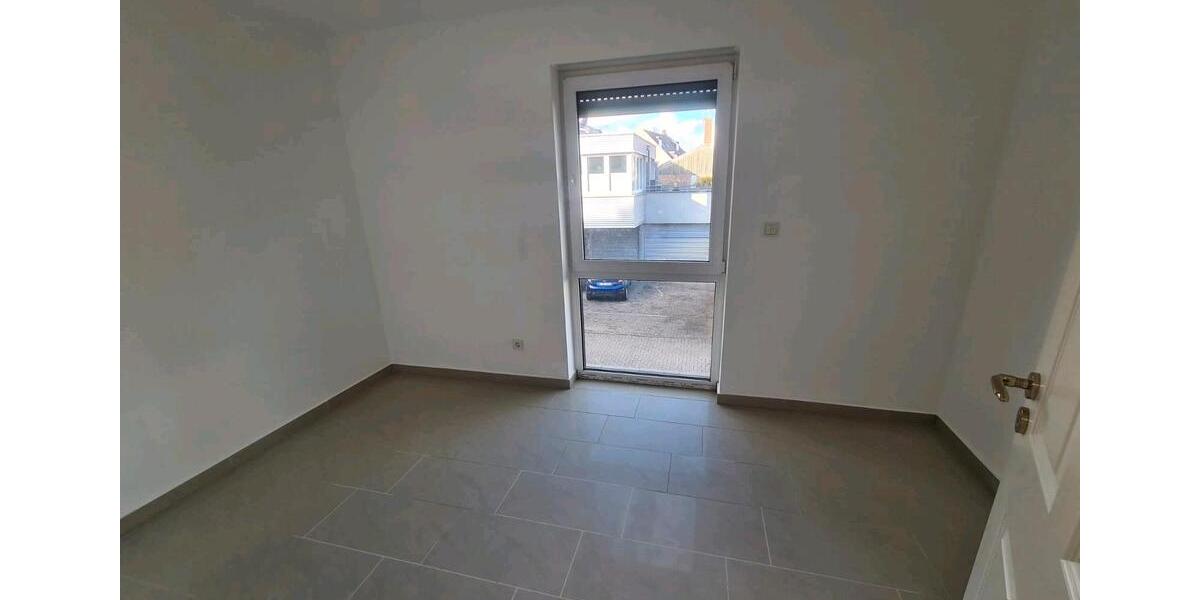 Reihenhaus Köln Mülheim - 3 Zimmer, 72 m&sup2;, 350.000&euro; | Angebot:24751745