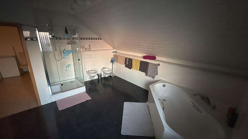 Einfamilienhaus Troisdorf Altenrath - 7 Zimmer, 203 m&sup2;, 9.750&euro; | Angebot:25811174