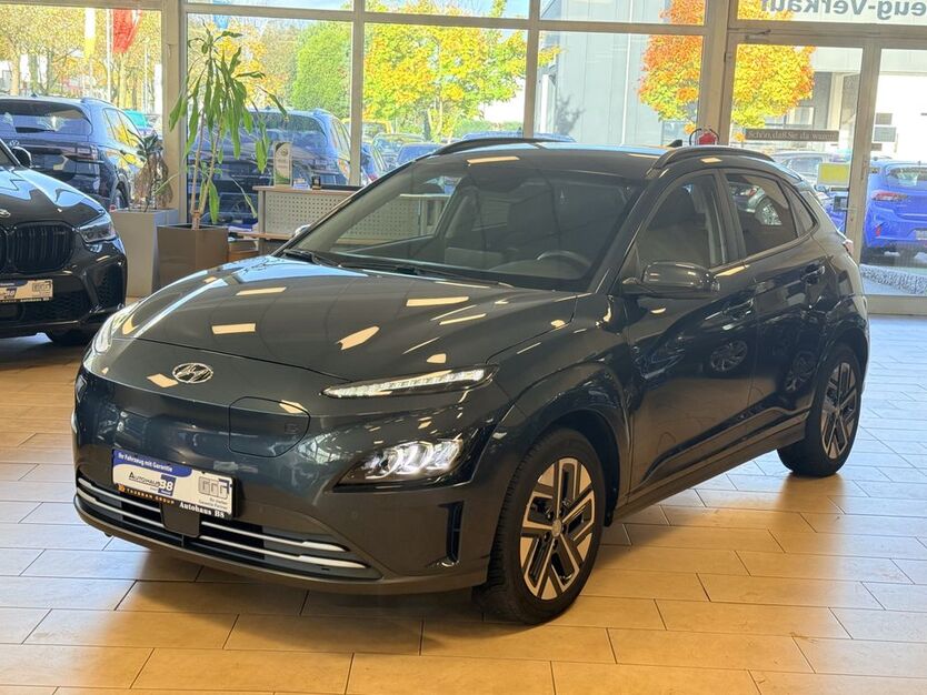 Hyundai KONA 22.680 km 24.500 € Hennef 53773