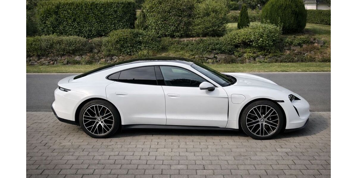 Porsche Taycan 13.200 km 55.500 &euro; Bonn 53123