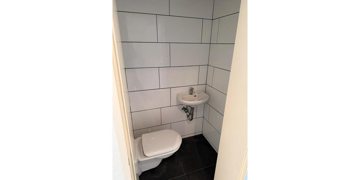 Etagenwohnung Köln Lindenthal - 2 Zimmer, 75 m&sup2;, 1.200&euro; | Angebot:26444518