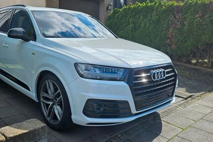 Audi Q7 147.000 km 31.800 &euro; Euskirchen 53881