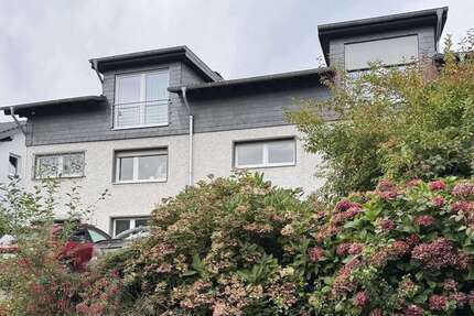 Haus zum Kaufen in Overath 630.000 € 259.42 m² 9 zimmer