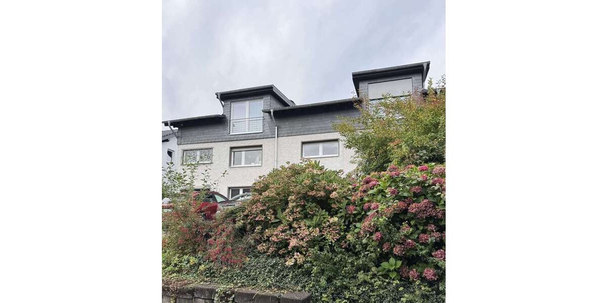 Haus zum Kaufen in Overath 630.000 € 259.42 m² 9 zimmer