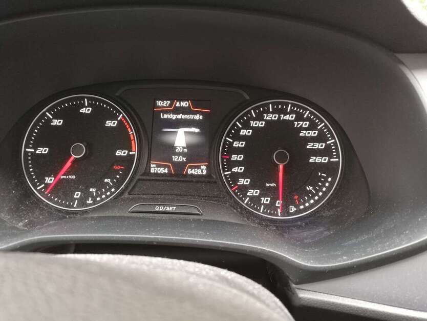 Seat Leon 108.200 km 11.400 € köln 51069