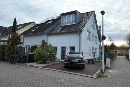 Provisionsfreie Doppelhaushälfte zum Verkauf in Ramersdorf 7 zimmer