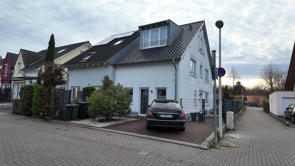 Provisionsfreie Doppelhaushälfte zum Verkauf in Ramersdorf 7 zimmer