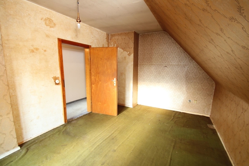 Mit 3D: Ein- bis Zweifamilienhaus in Köln-Wahnheide mit zusätzlichem Grundstück! 6 zimmer