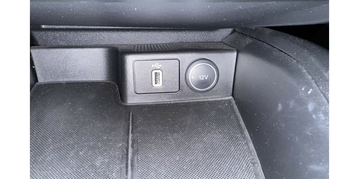 Ford Focus EcoBlue.Nav.Temp.SHZ.Serv-Neu.EU6 GARANTIE.1 35.000 km 15.000 &euro; Erftstadt 50374