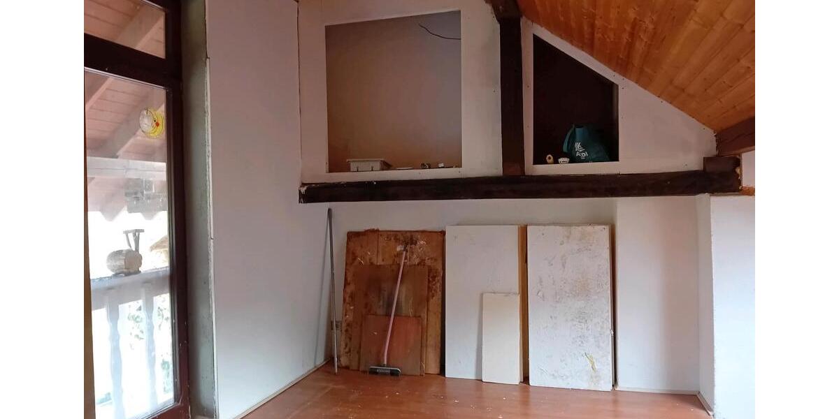 Einfamilienhaus Hennef (Sieg) - 7 Zimmer, 130 m&sup2;, 155.000&euro; | Angebot:24733420