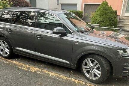Audi Q7 111.000 km 33.333 &euro; Bonn 53173