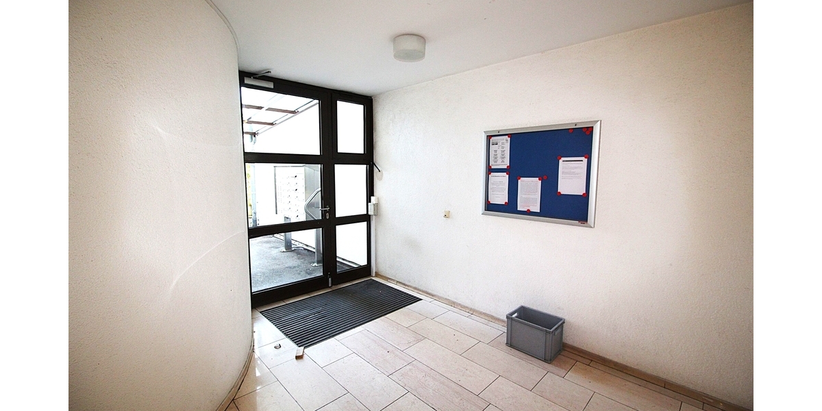 Bezugsfrei! Barrierefrei! Frisch renoviert! Top 2 Zimmer ETW mit Aufzug, Terrasse, und TG-Stellplatz - Etagenwohnung Sankt Augustin | Angebot:26905800