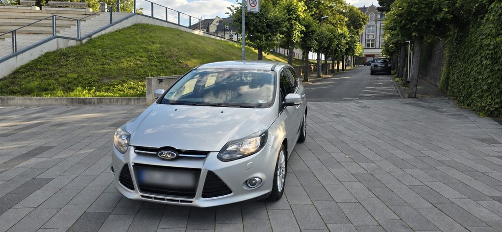 Ford Focus 226.000 km 4.500 &euro; Wesseling 50389
