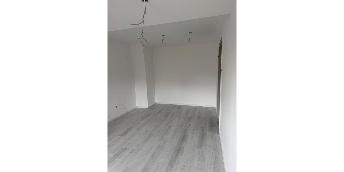 Dachgeschoßwohnung Siegburg - 2 Zimmer, 84 m&sup2;, 1.120&euro; | Angebot:26626435