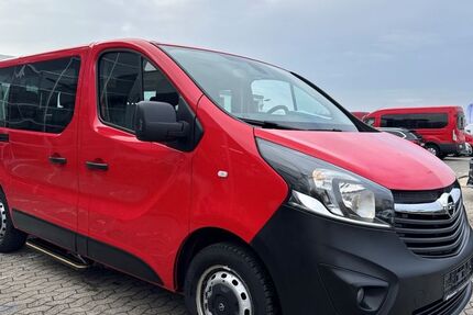 Opel Vivaro 106.000 km 12.488 &euro; Rheinbach 53359
