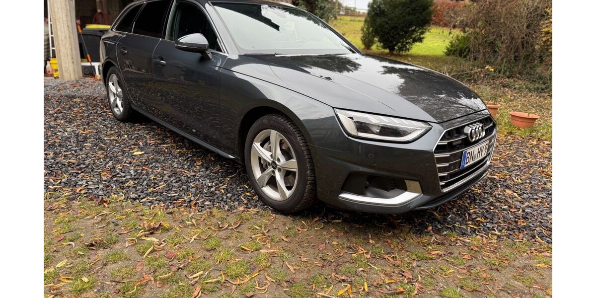 Audi A4 163.000 km 22.999 &euro; Bonn 53173