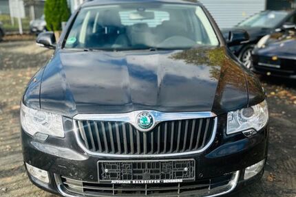 Skoda Superb 74.000 km 11.900 &euro; Overath 51491
