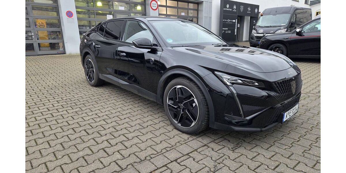 Peugeot 408 5.900 km 48.980 &euro; Köln 51065