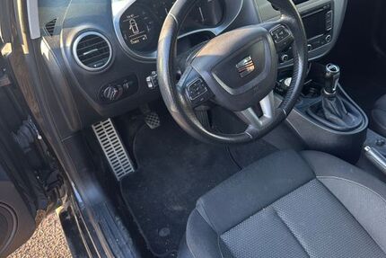 Seat Leon 175.000 km 2.900 &euro; Köln 50765