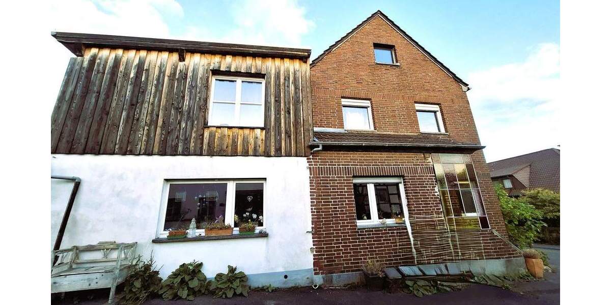 Einfamilienhaus Grafschaft Ringen - 6 Zimmer, 230 m&sup2;, 475.000&euro; | Angebot:25725896