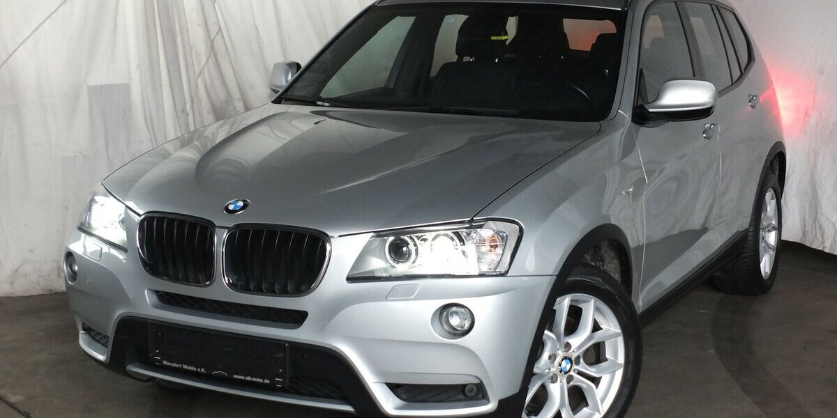 BMW X3 xDrive 20 d XENON NAVI TEILLEDER PDC STEPTRONIC 174.544 km 13.908 &euro; Köln 50858