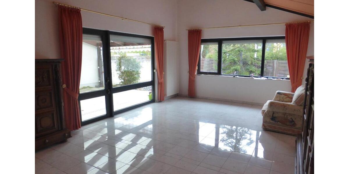 Reihenhaus Bonn Tannenbusch - 3 Zimmer, 110 m&sup2;, 425.000&euro; | Angebot:26809545