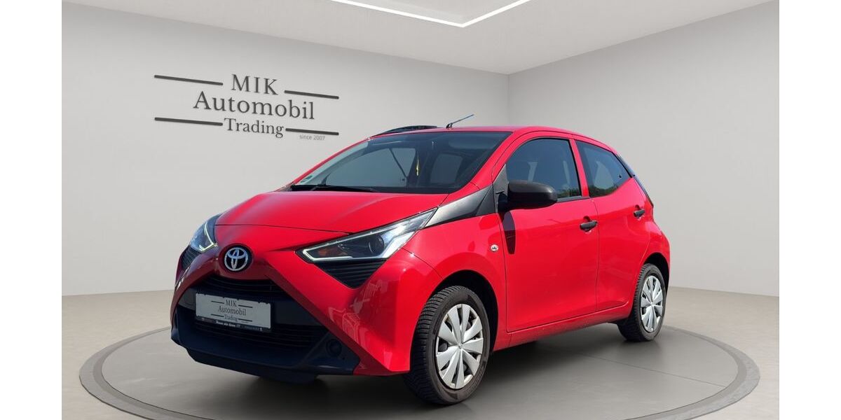 Toyota Aygo (X) 80.000 km 7.999 &euro; Hürth 50354