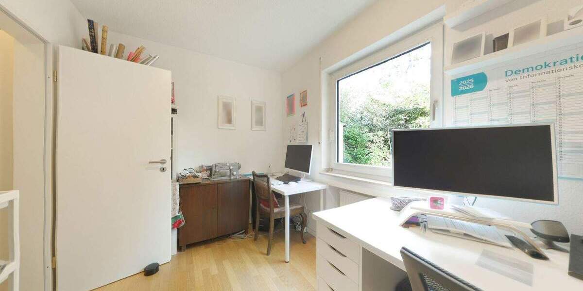 Etagenwohnung Bergisch Gladbach Moitzfeld - 4 Zimmer, 98 m&sup2;, 350.000&euro; | Angebot:25686724