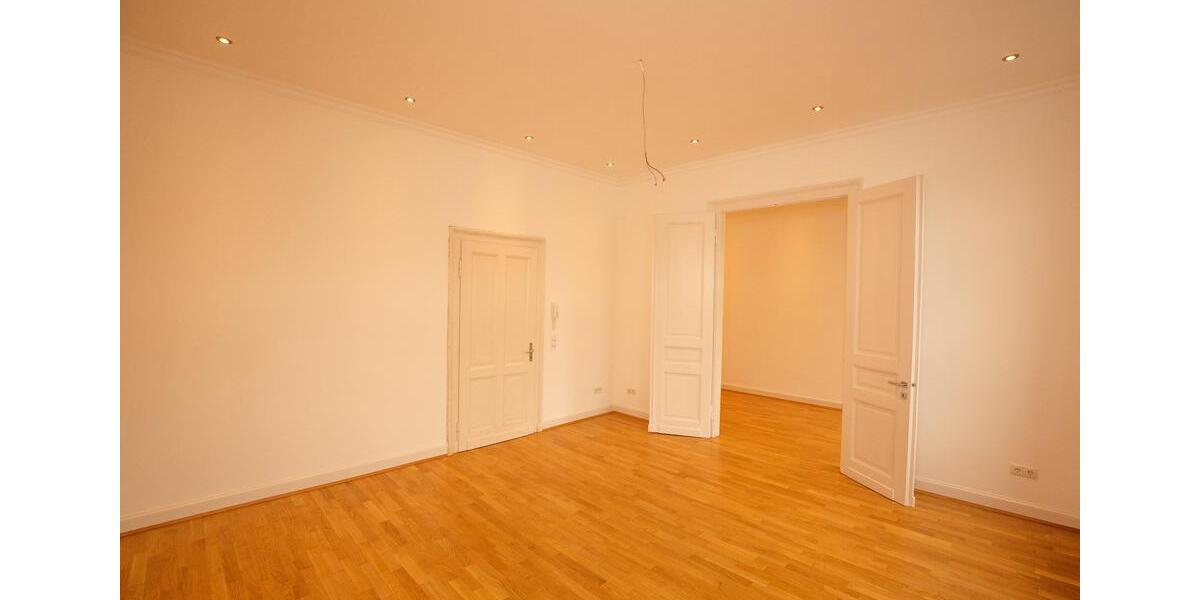 Etagenwohnung Bonn Gronau - 5 Zimmer, 120 m&sup2;, 1.800&euro; | Angebot:26349946