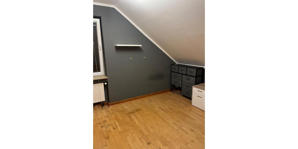 Etagenwohnung Rösrath - 4 Zimmer, 119 m&sup2;, 1.800&euro; | Angebot:25867928
