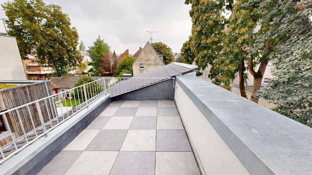 Etagenwohnung Brühl - 5 Zimmer, 123 m&sup2;, 1.690&euro; | Angebot:23974198