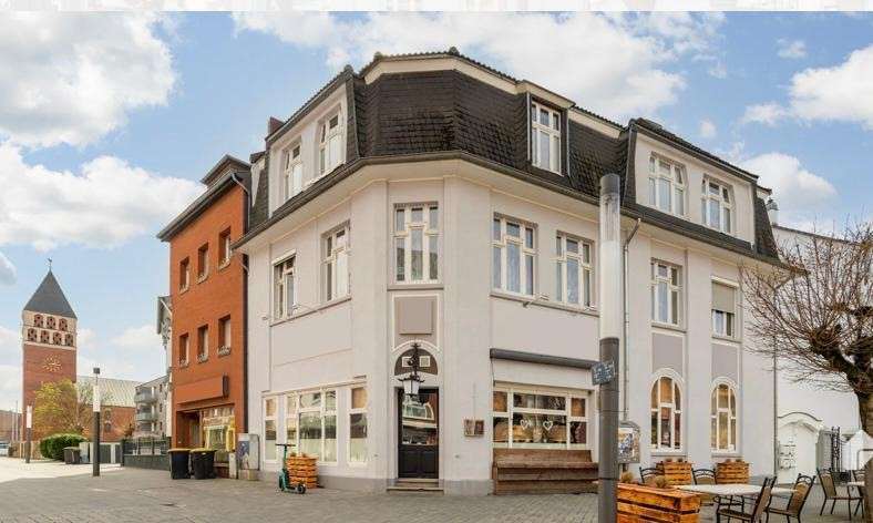 Haus zum Kaufen in Troisdorf 1.100.000 € 234 m²