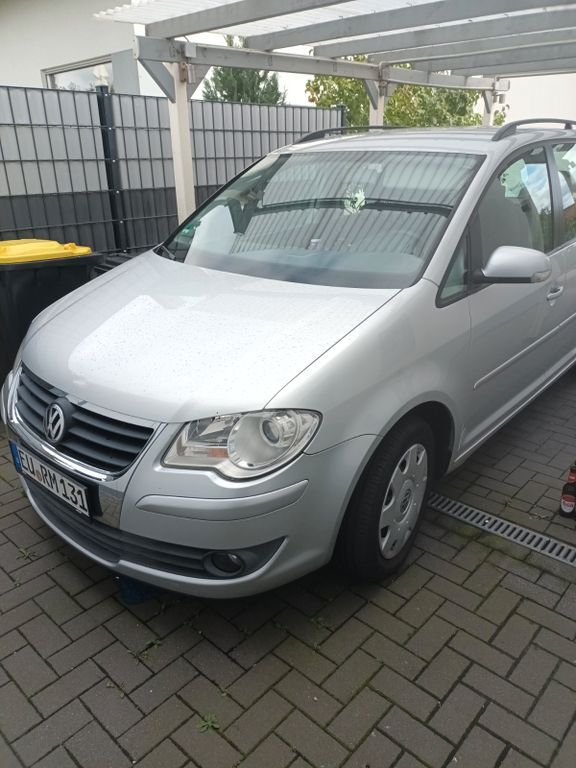 VW Touran 225.000 km 3.950 € Weilerswist 53919