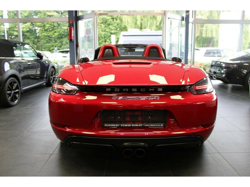 Porsche 718 Boxster GTS Sport-/AGA/Chrono/Design 73.299 km 63.980 € Euskirchen 53881