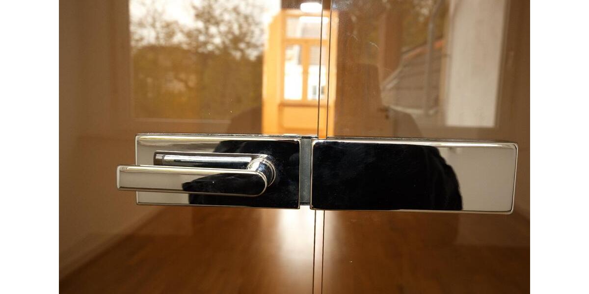 Etagenwohnung Bonn Gronau - 5 Zimmer, 120 m&sup2;, 1.800&euro; | Angebot:26349946