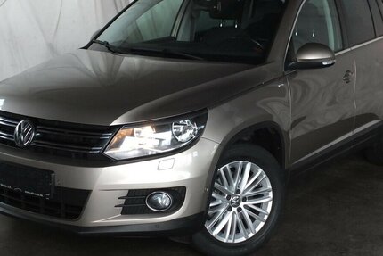 VW Tiguan CUP SPORTSTYLE BMT NAVI PARKPILOT TEMPOMAT 87.859 km 12.500 &euro; Köln 50858