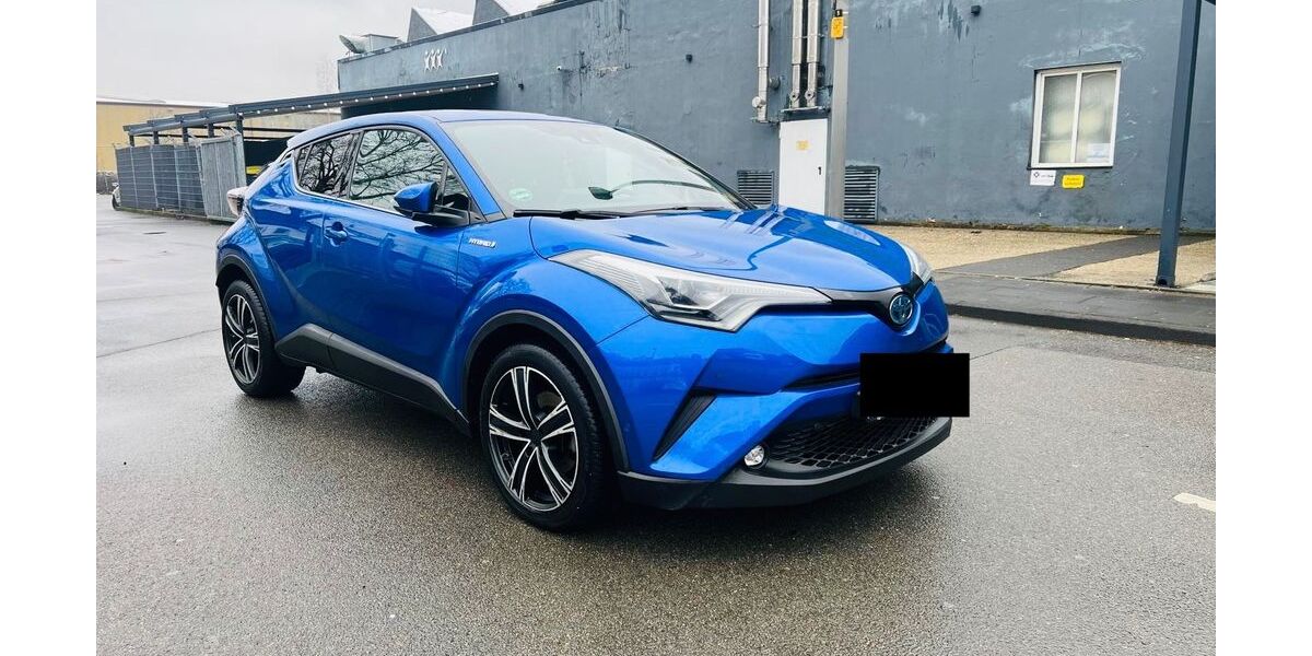 Toyota C-HR 110.000 km 16.200 &euro; Köln 50739