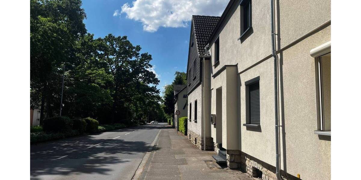 Reihenmittelhaus Bergisch Gladbach Heidkamp - 6 Zimmer, 160 m&sup2;, 580.000&euro; | Angebot:26543319