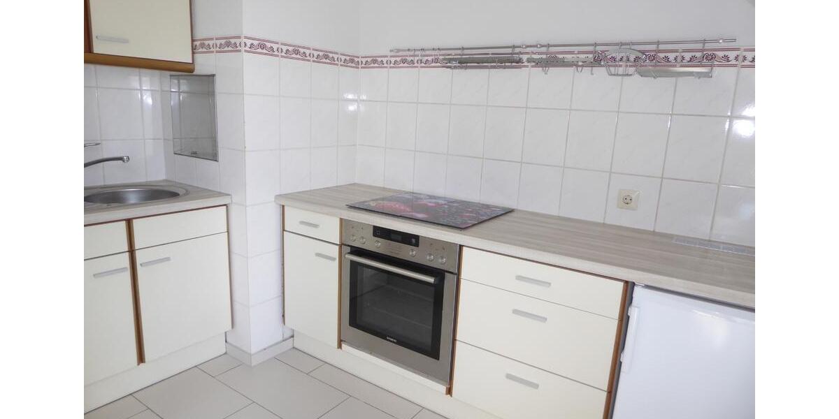 Dachgeschoßwohnung Bonn Auerberg - 1 Zimmer, 30 m&sup2;, 580&euro; | Angebot:25751673