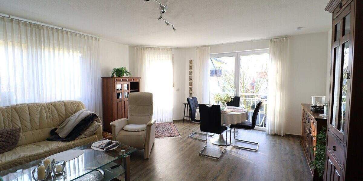 Etagenwohnung Rheinbach - 3 Zimmer, 88 m&sup2;, 310.000&euro; | Angebot:24321593