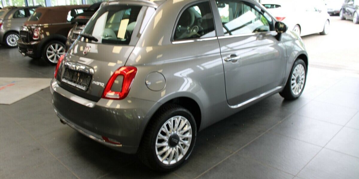 Fiat 500 1.0 GSE Hybrid Dolcevita 24.490 km 11.980 &euro; Euskirchen 53881