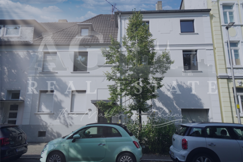 Haus zum Kaufen in Siegburg 590.000 € 204 m²