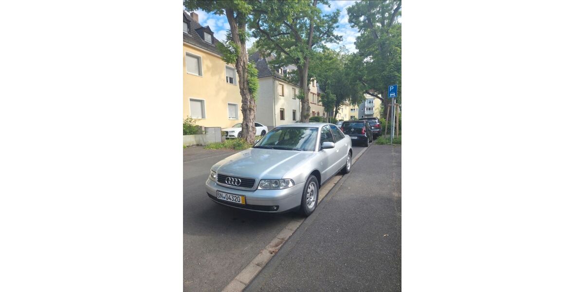 Audi A4 166.040 km 3.200 &euro; Bonn 53173