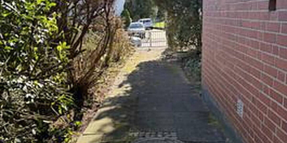 Mehrfamilienhaus, Wohnhaus Bergisch Gladbach Hebborn - 8 Zimmer, 300 m&sup2;, 715.000&euro; | Angebot:26200163