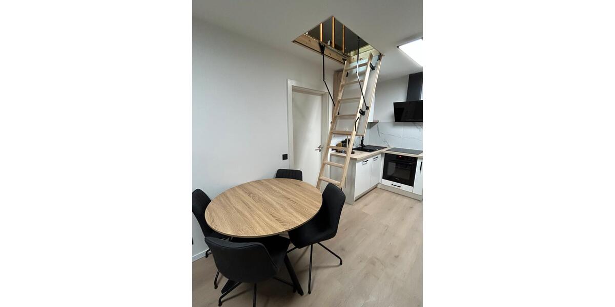 Dachgeschoßwohnung Bonn Gronau - 1 Zimmer, 13 m&sup2;, 580&euro; | Angebot:25312303